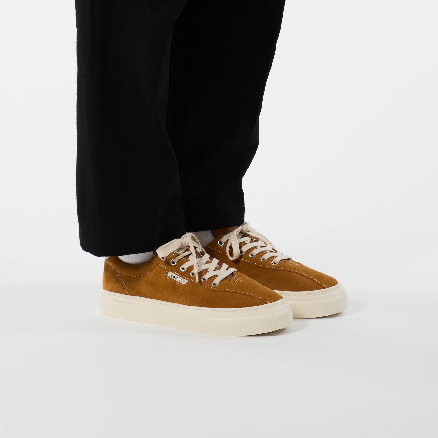 DELLOW 02 CUP SUEDE TAN