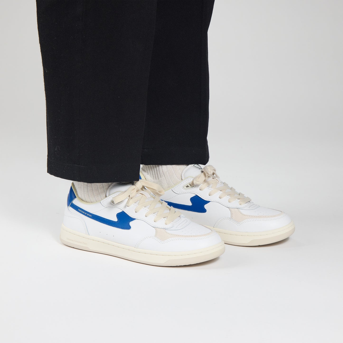 PRO-CUP 01 S-STRIKE LEATHER WHITE-BLUE