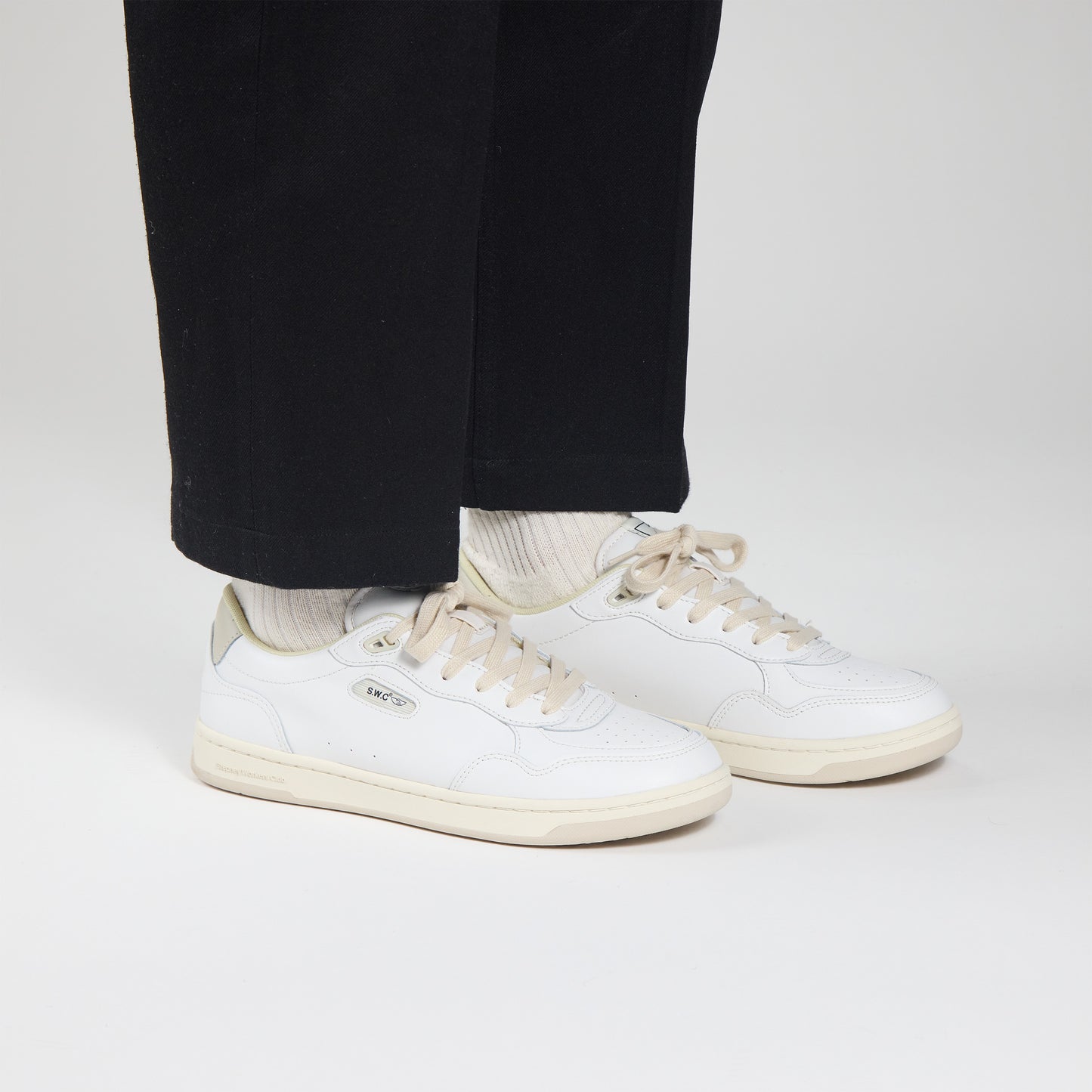 PRO-CUP 01 LEATHER WHITE-PUTTY