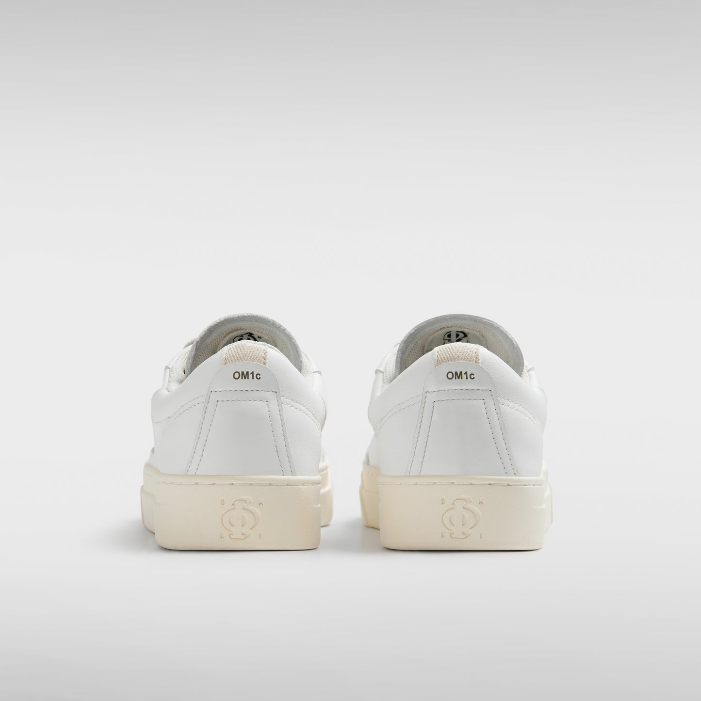 OM1c - Dellow Omni - Calf Leather - White