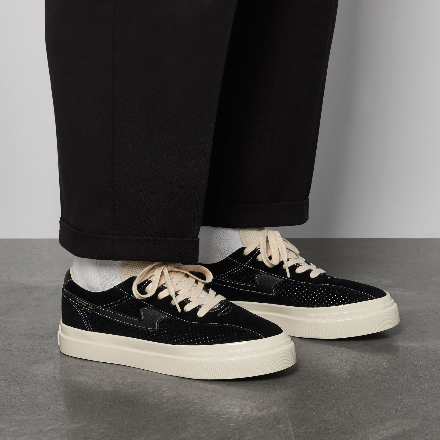 DELLOW S-STRIKE TRACK PERF SUEDE BLACK-BLACK