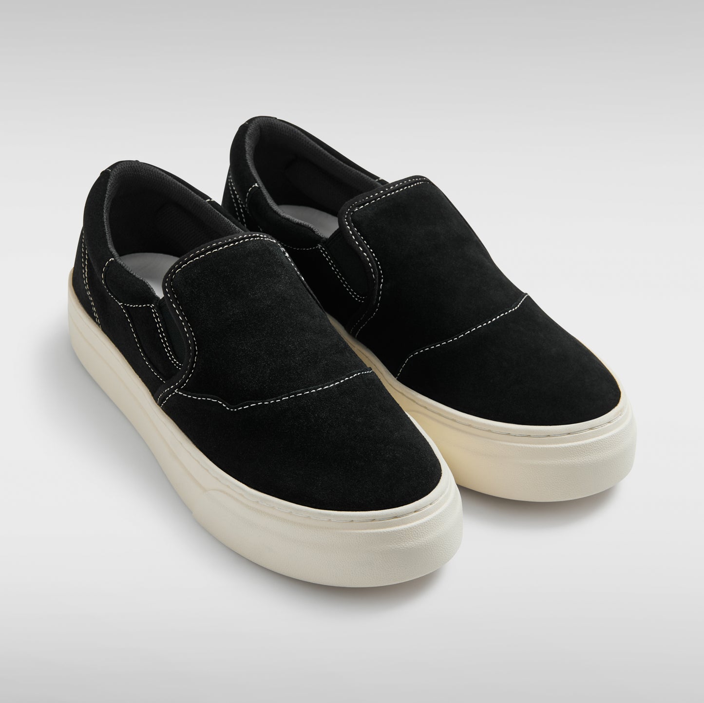 OM2a - Lister Omni - Silk Suede - Black