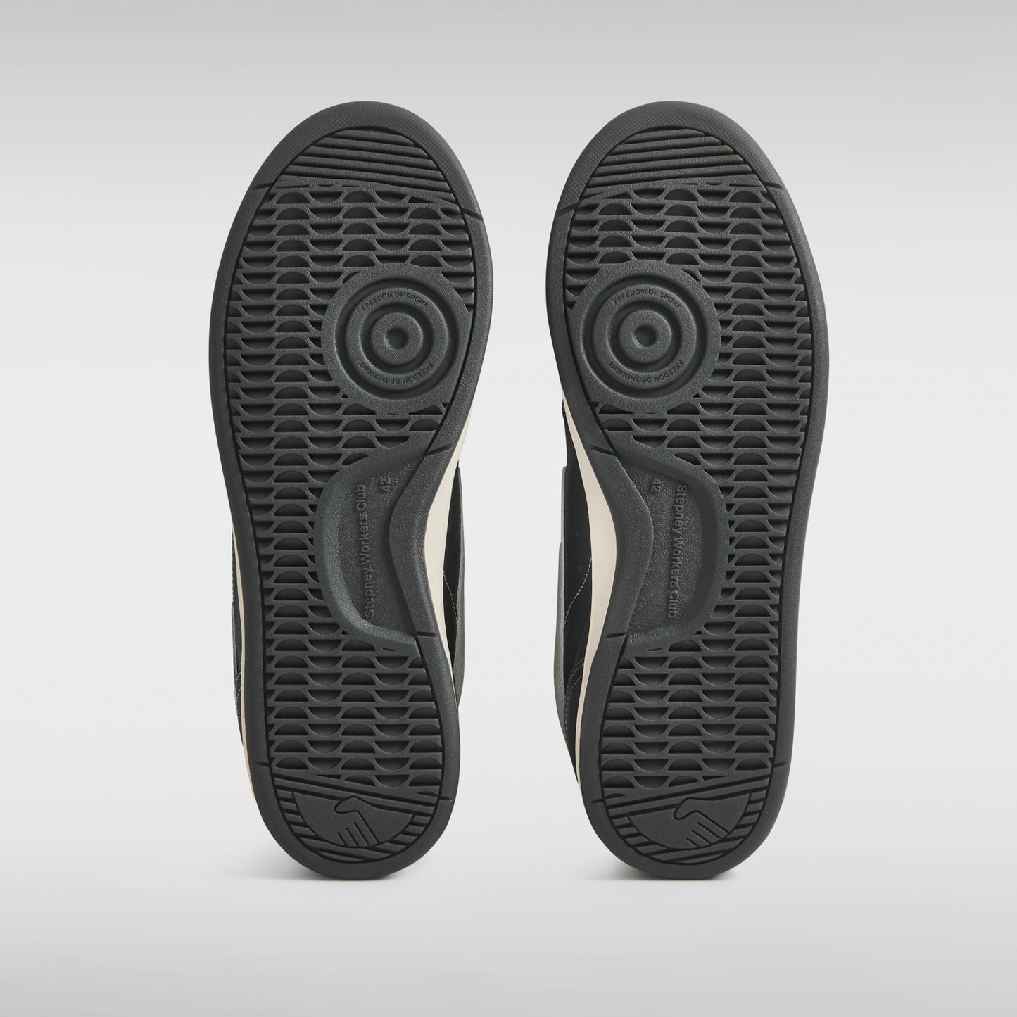 OM5a - Pro-Cup 01 Omni S-Strike - Calf Leather - Black