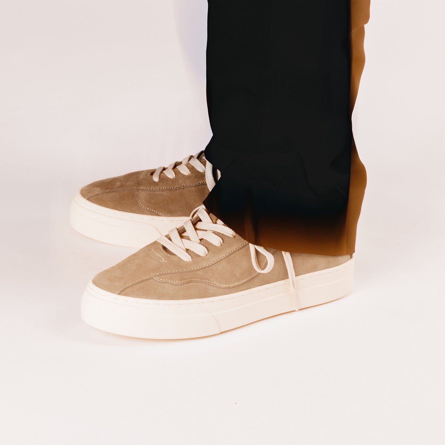 OM7b - Dellow UL Omni - Reverse Suede - Taupe