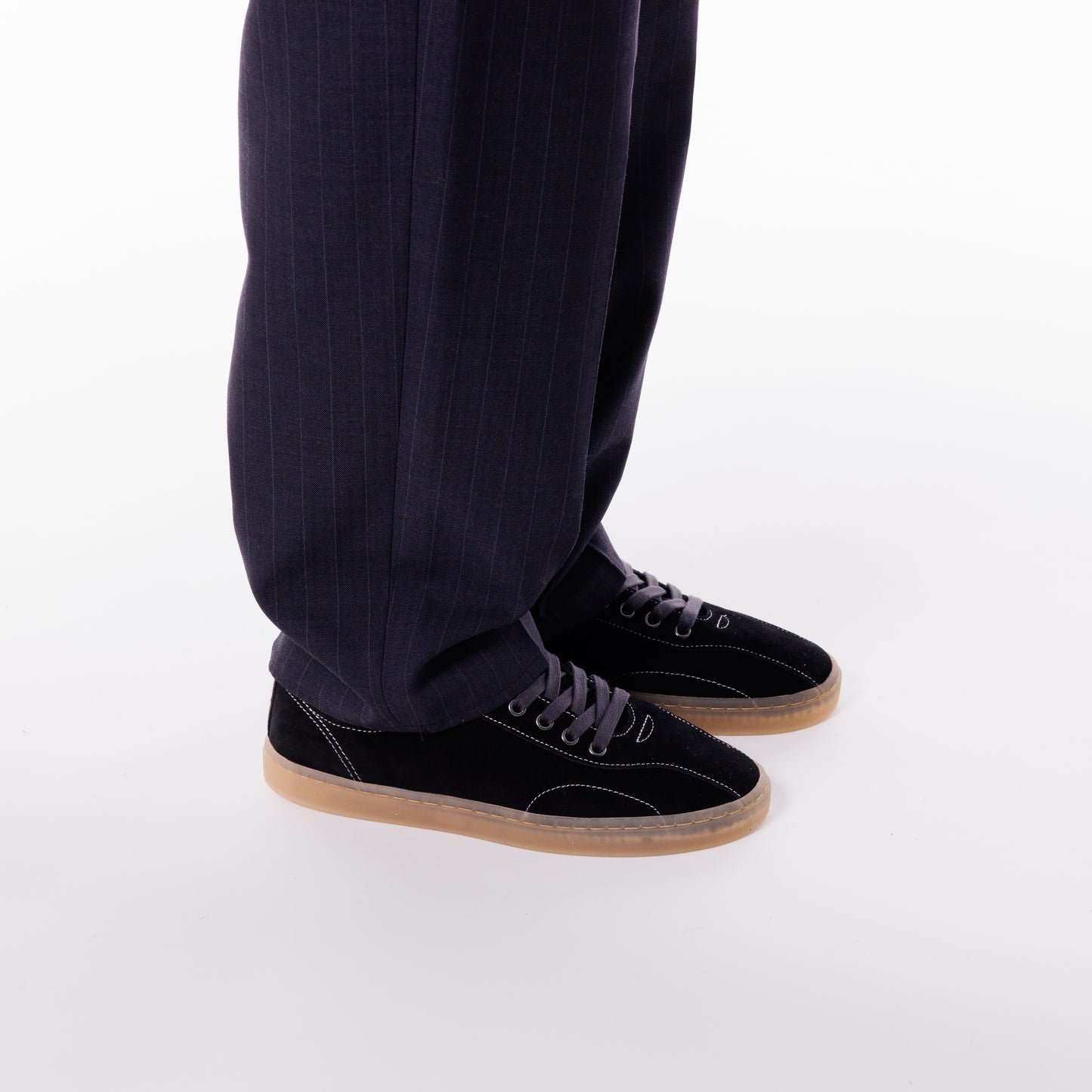 SURMA SUEDE BLACK